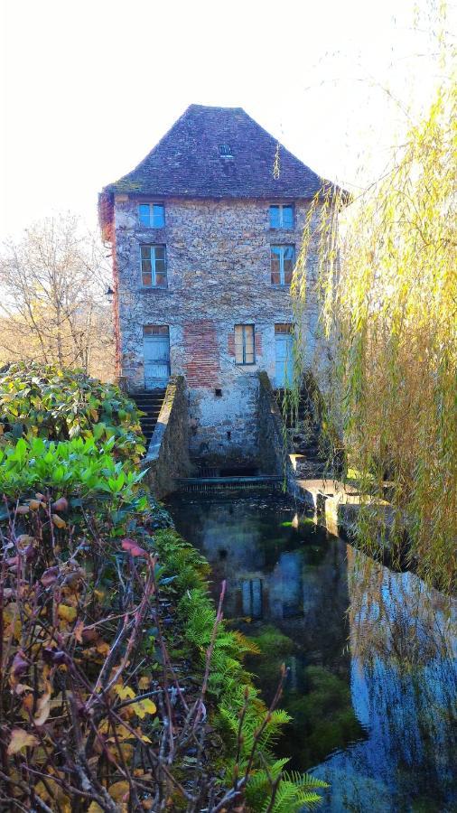 Maison Sur Le Lot Saint-Vincent-Rive-dʼOlt Exterior foto